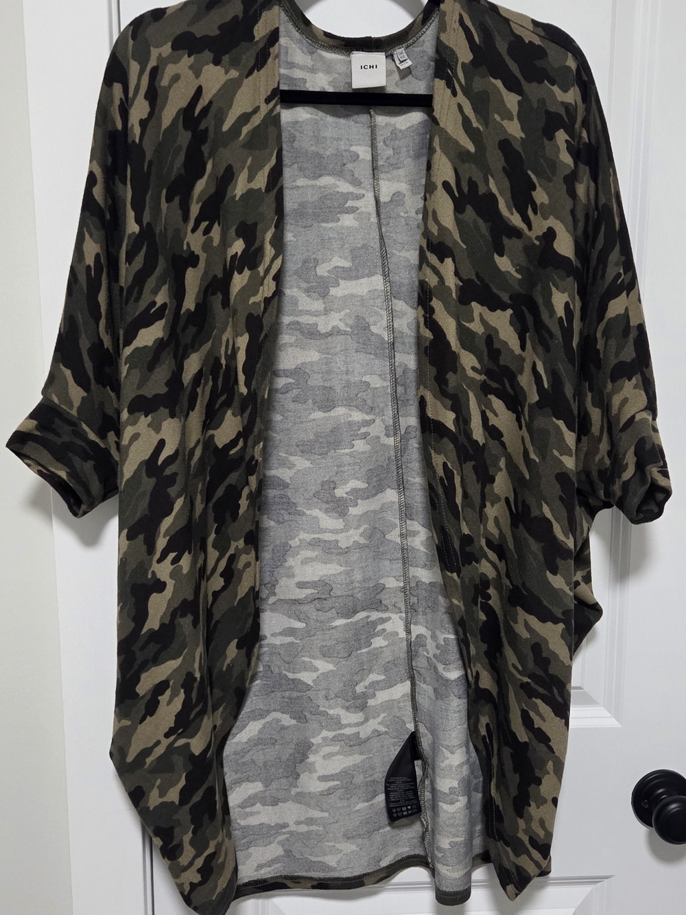 Women's Green Camo Open-Front short sleeved cardigan